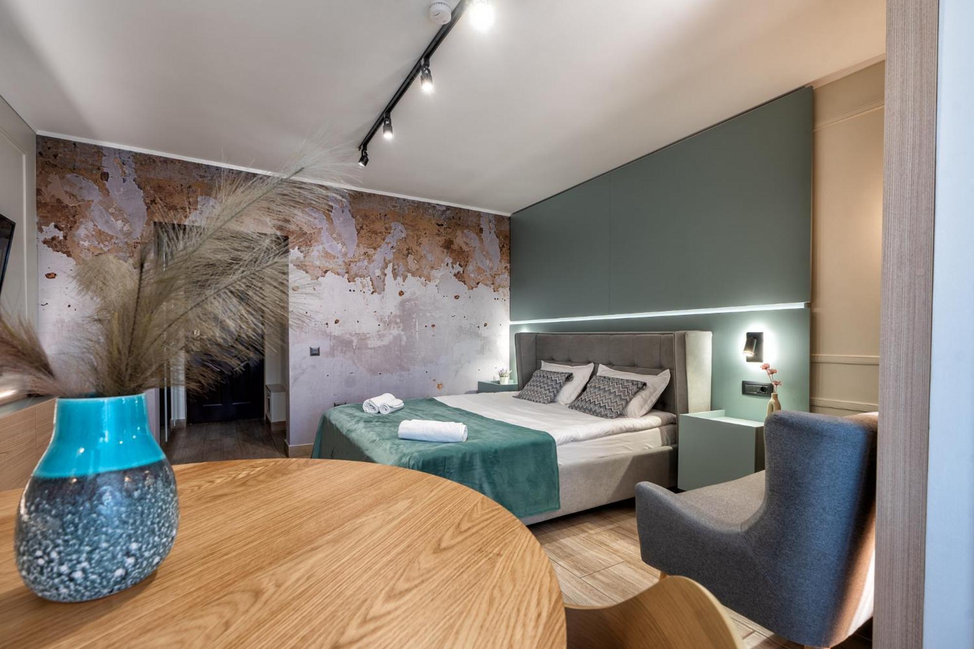 Marcos Studio Nice And Cozy Pitesti Luaran gambar